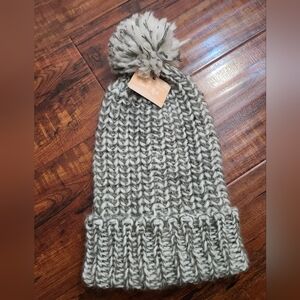 Cozy Gray Knit Pom-Pom Hat for Adults